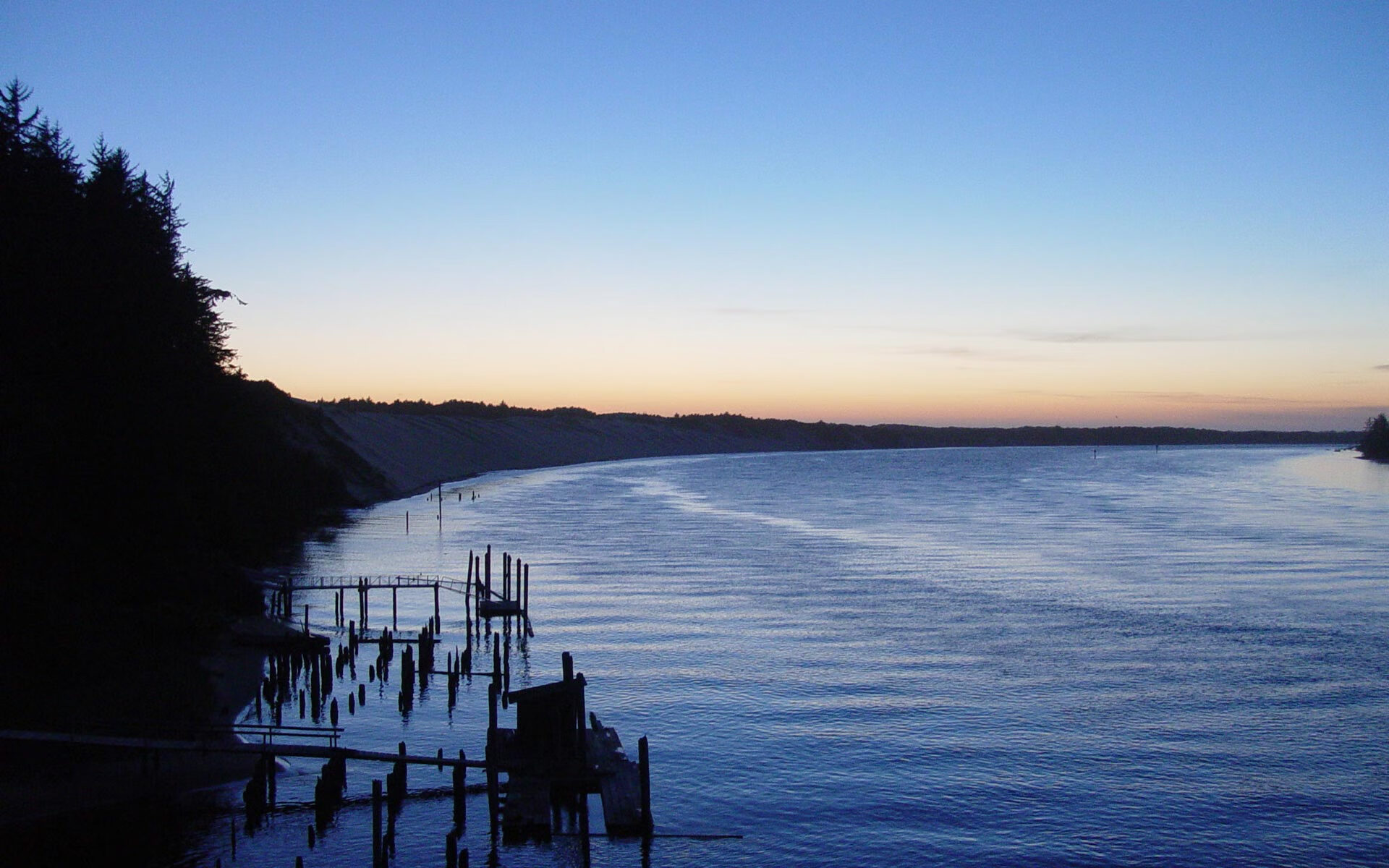 爱游戏中国官方登录入口网站-阿斯顿维拉客场1-1战平伯恩茅斯，进攻端低迷，阿斯顿维拉吧