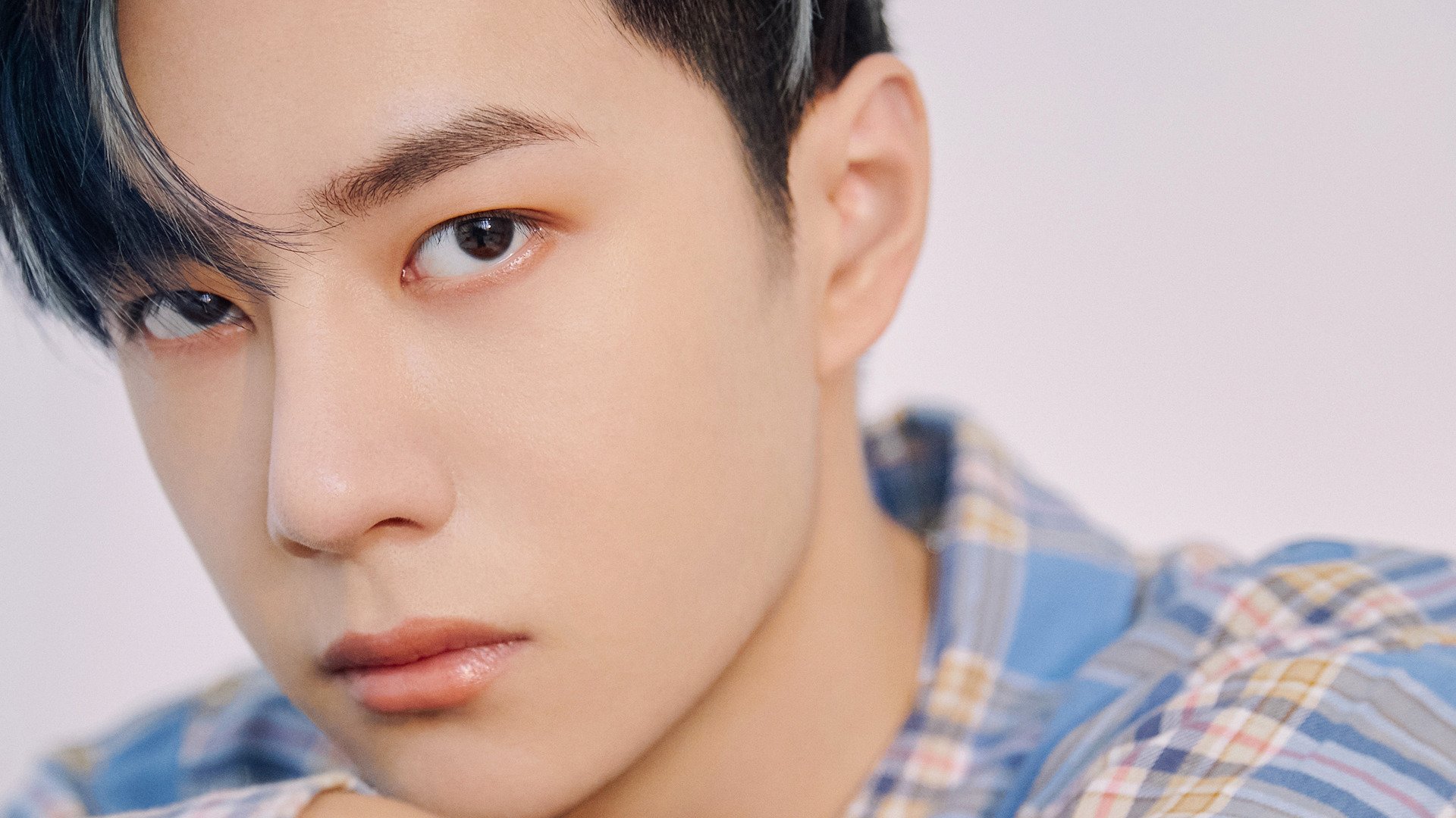 爱游戏体育APP下载-法兰克福以传控拉扯出射门空间，法兰克福视频